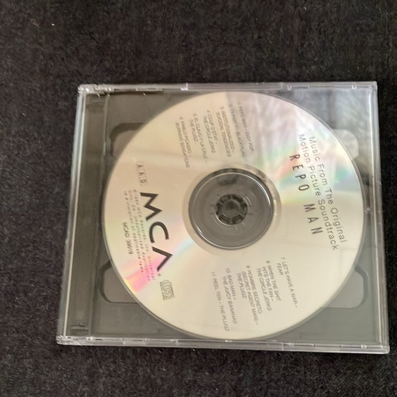 Repo Man Limited Edition DVD Set - Picture 3 of 7